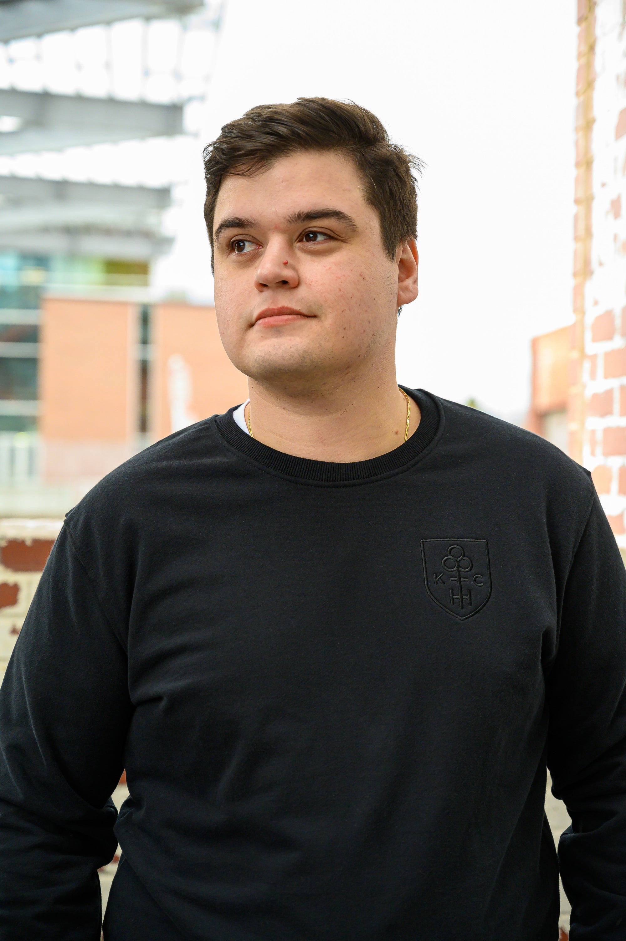 Crest Sweatshirt (Black)