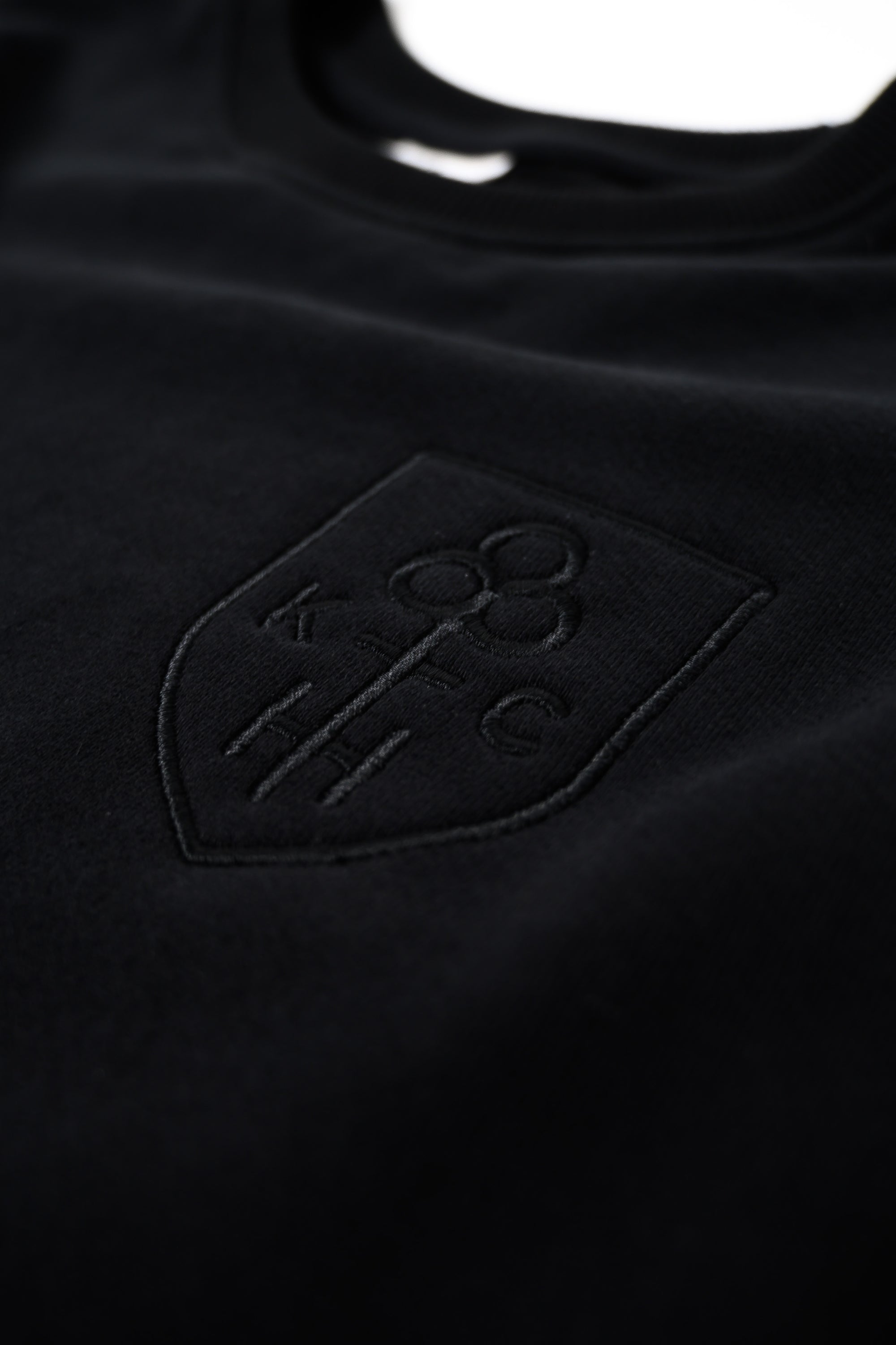 Crest Sweatshirt (Black)